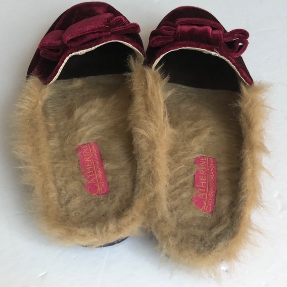 Catherine Malandrino Burgundy Velvet Shoes 7 1/2🎄 - Picture 3 of 4